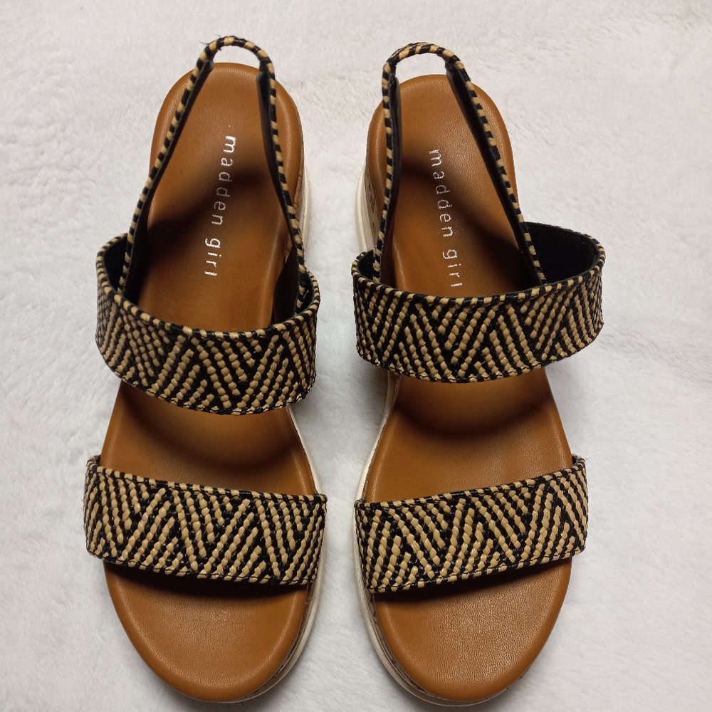 Sandals perfect condition Madden Girl